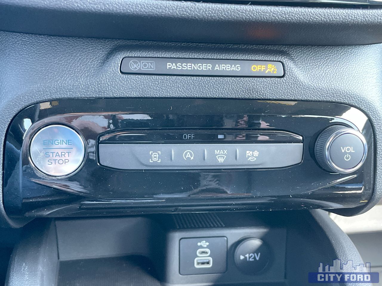 new 2025 Ford Escape car, priced at $40,244
