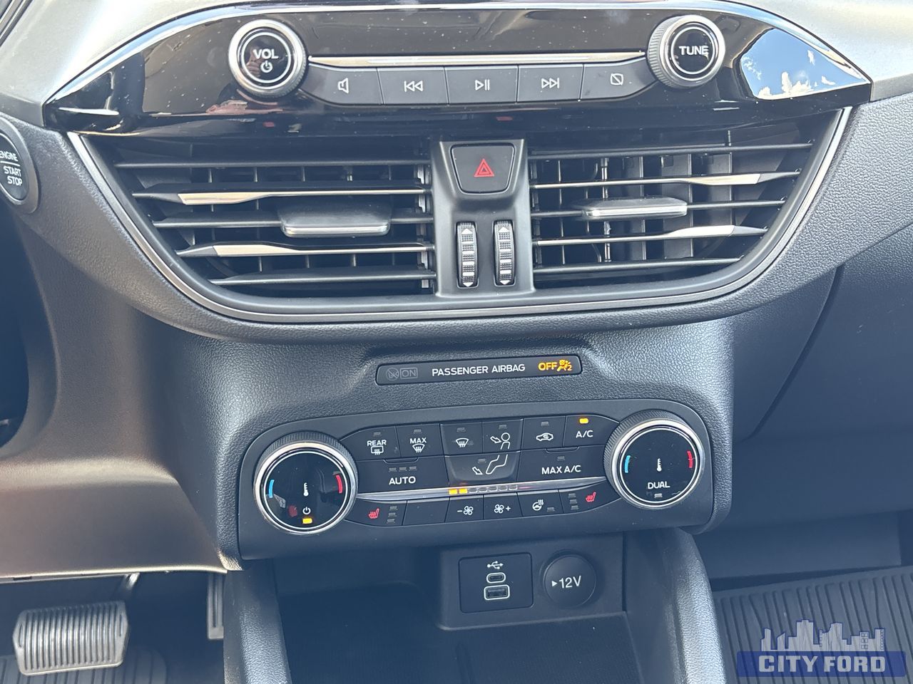 new 2025 Ford Escape car, priced at $39,444