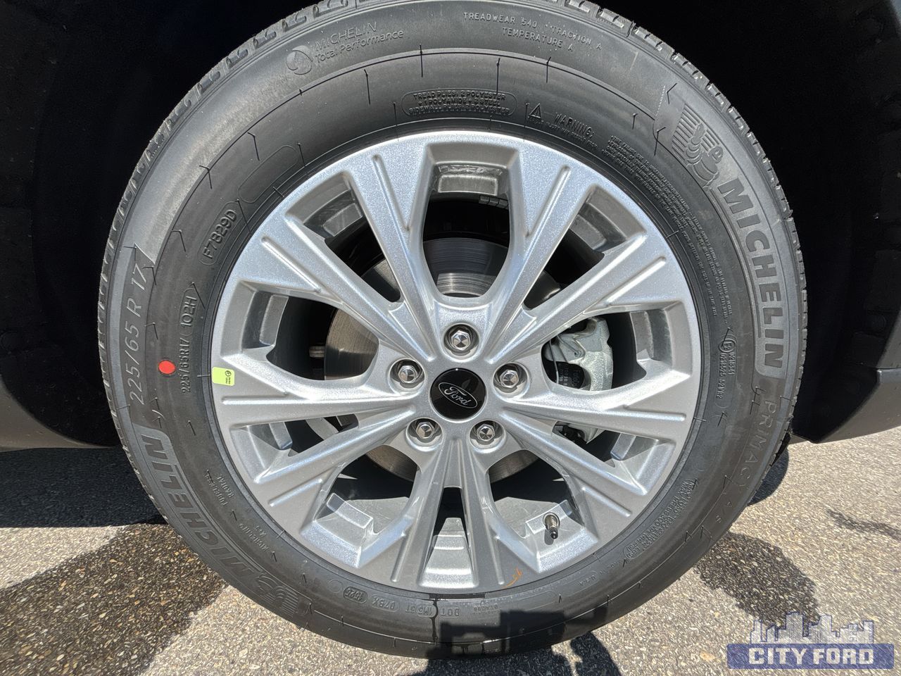 new 2025 Ford Escape car, priced at $33,244
