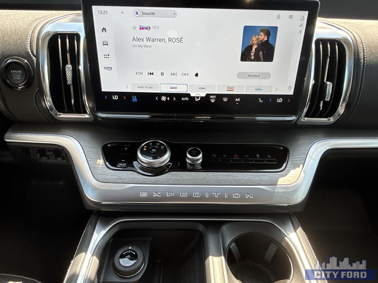 new 2025 Ford Expedition car, priced at $105,265
