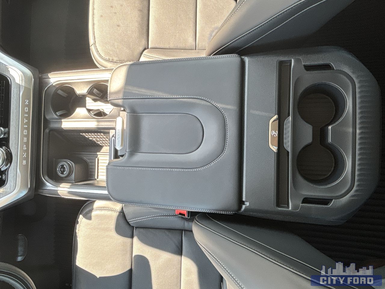 new 2025 Ford Expedition car, priced at $105,265