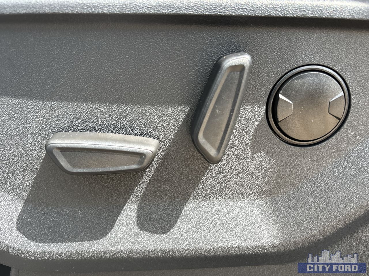 new 2025 Ford Expedition car, priced at $91,690
