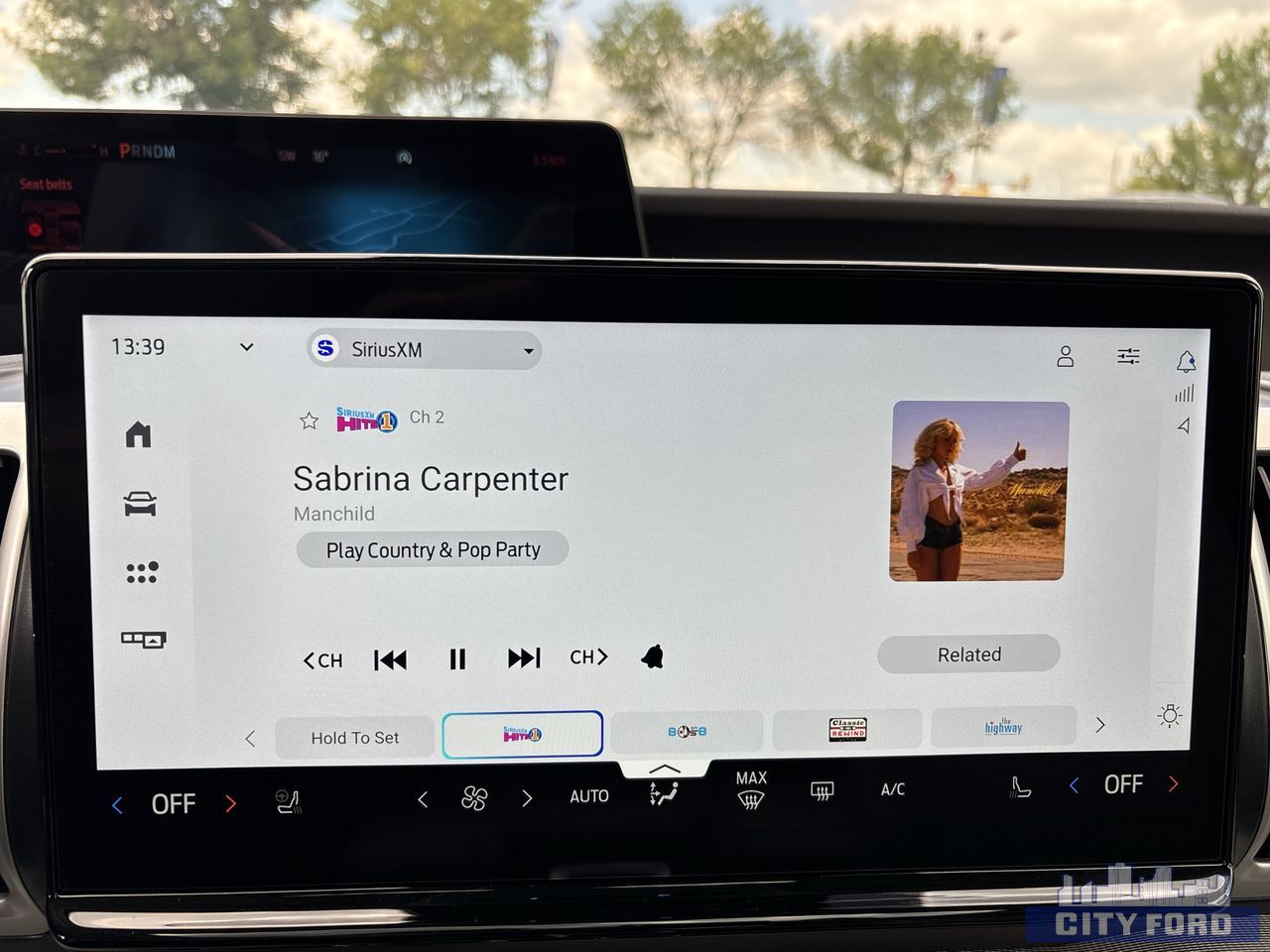 new 2025 Ford Expedition car, priced at $91,690