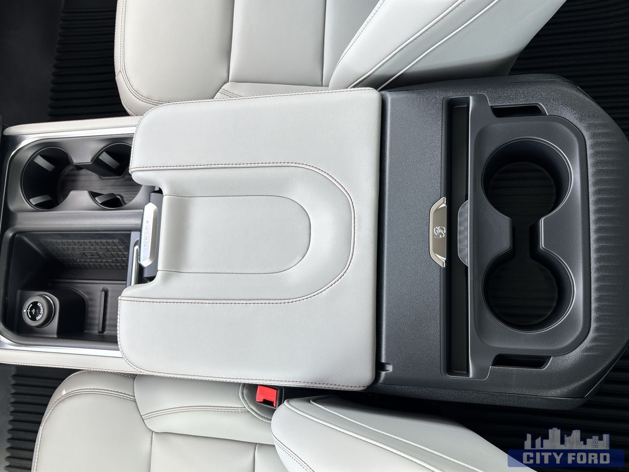 new 2025 Ford Expedition car, priced at $91,690