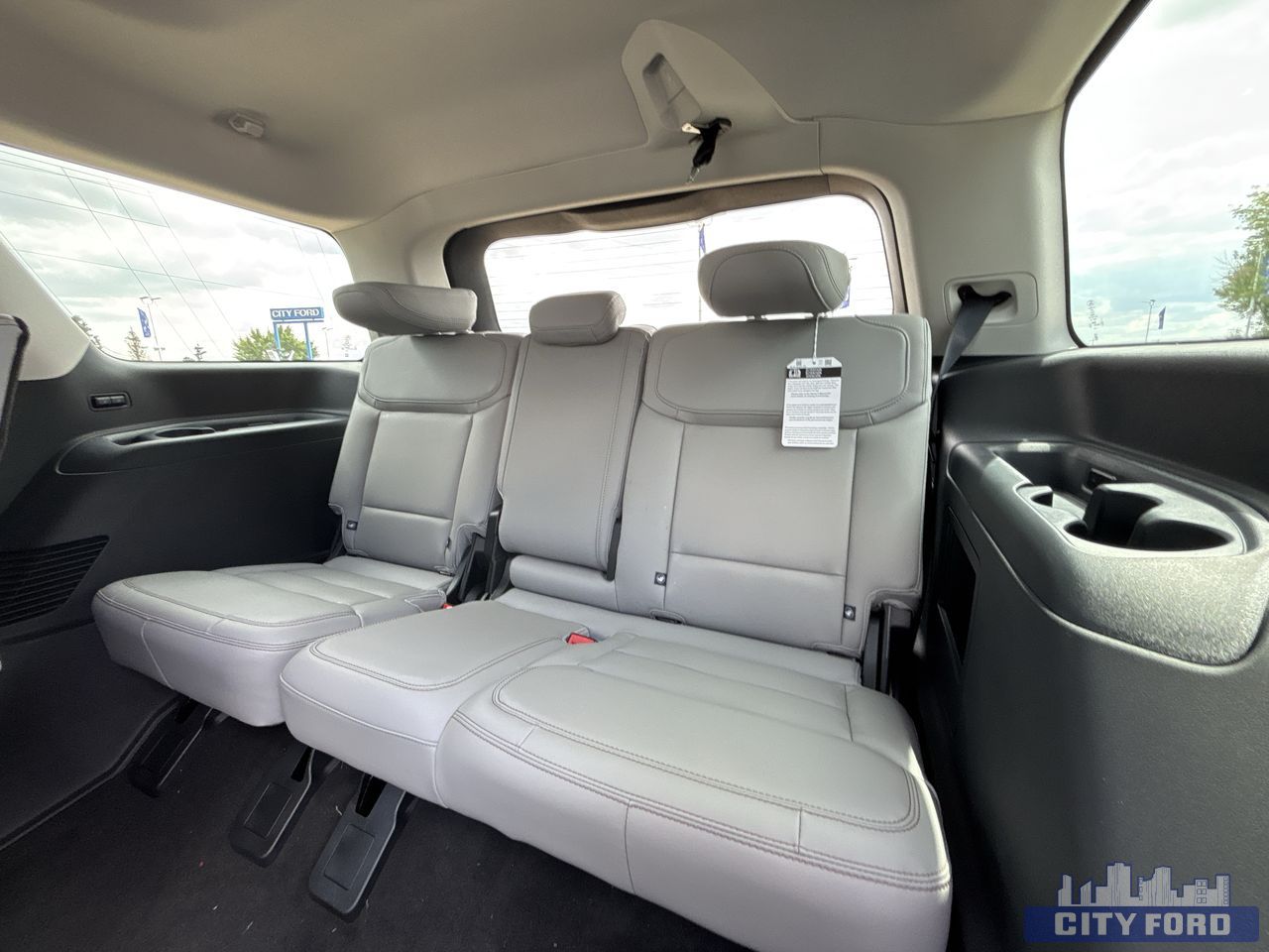 new 2025 Ford Expedition car, priced at $91,690