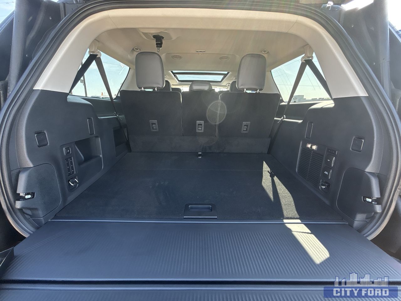 new 2025 Ford Expedition car, priced at $91,999