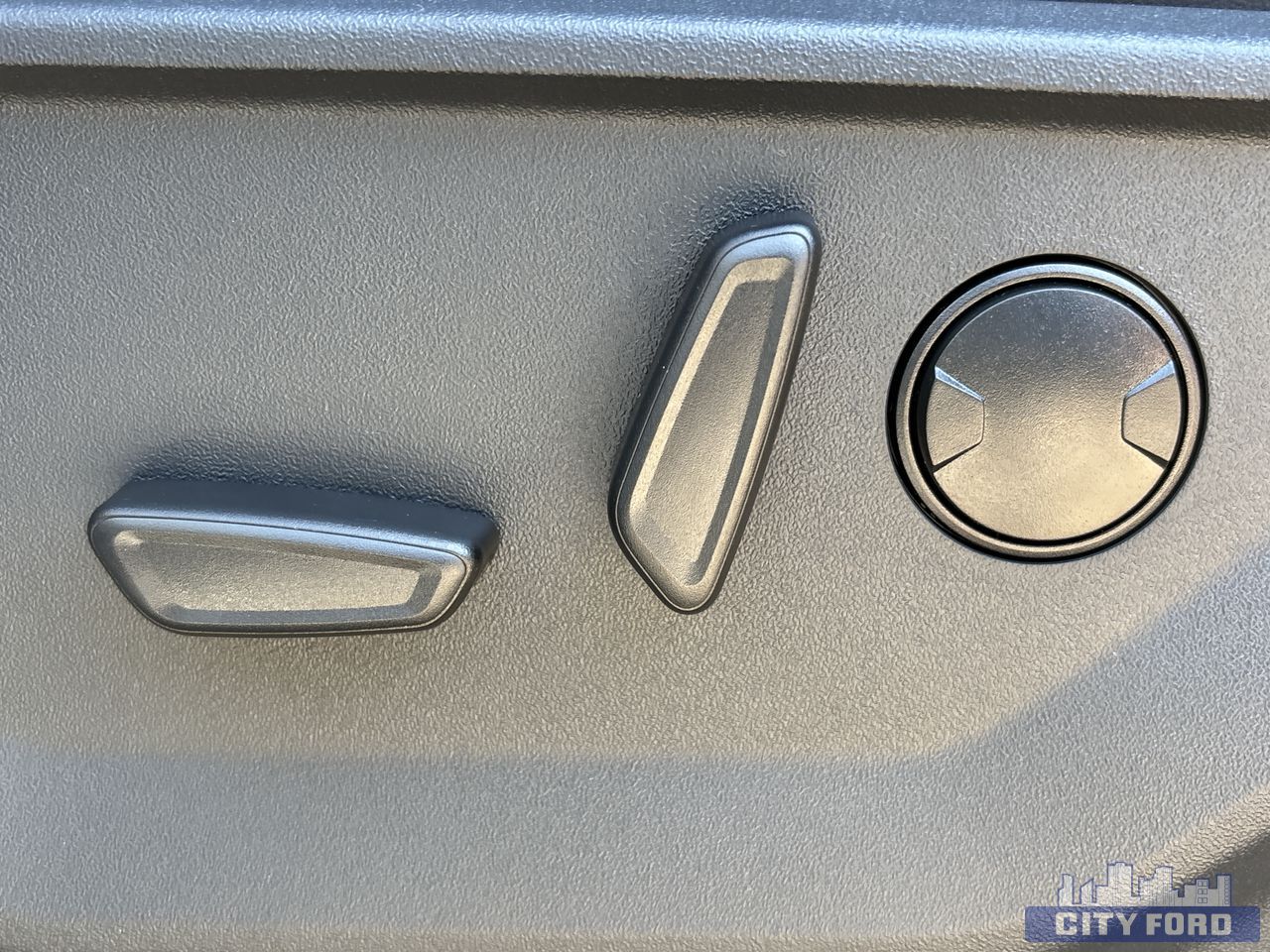 new 2025 Ford Expedition car, priced at $106,640