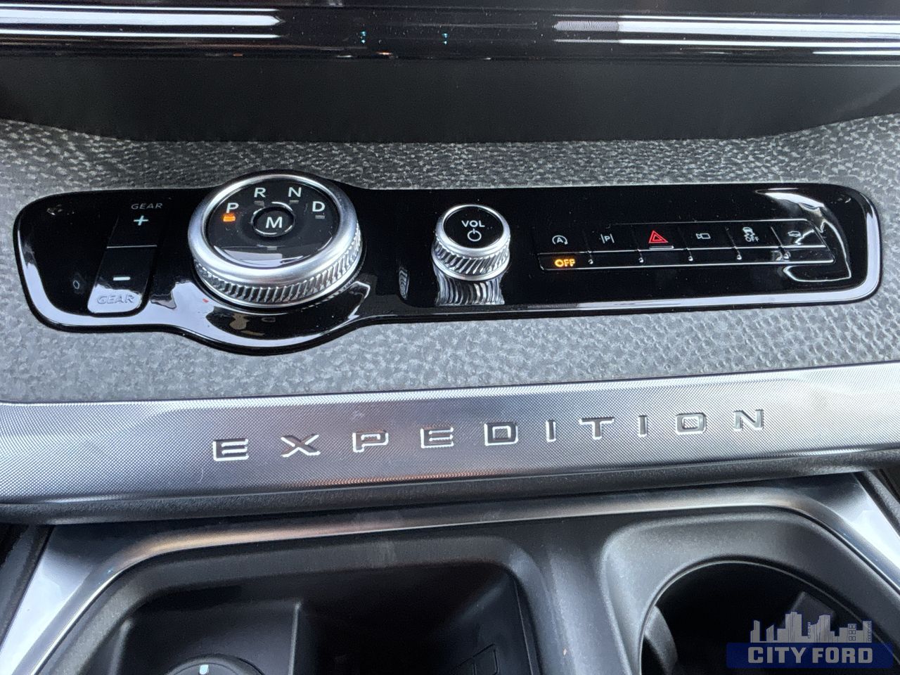 new 2025 Ford Expedition car, priced at $106,640