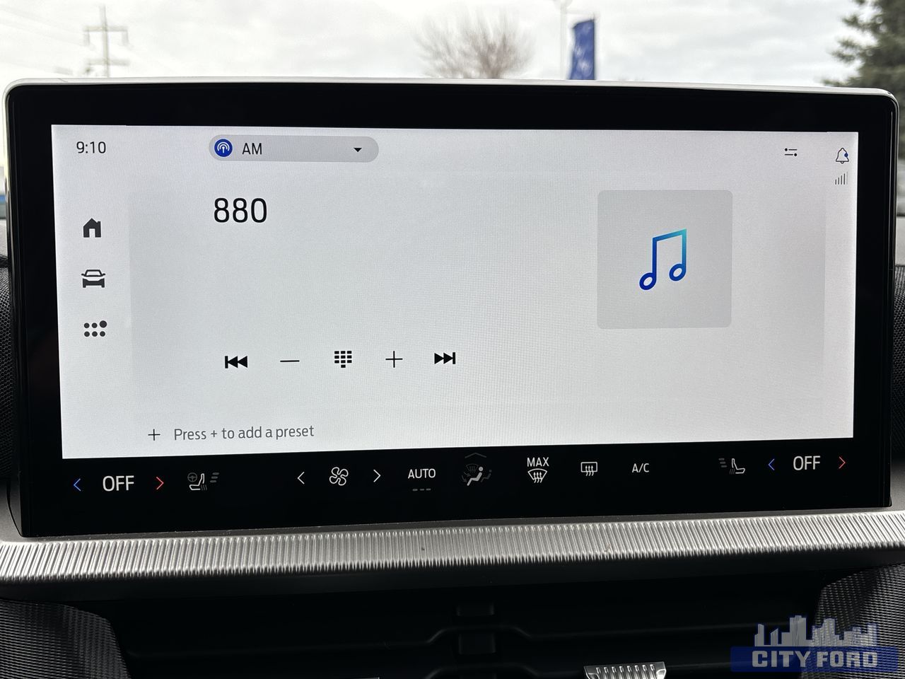 new 2025 Ford Explorer car, priced at $61,415