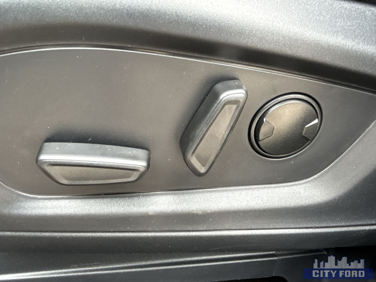 new 2025 Ford Explorer car, priced at $54,180