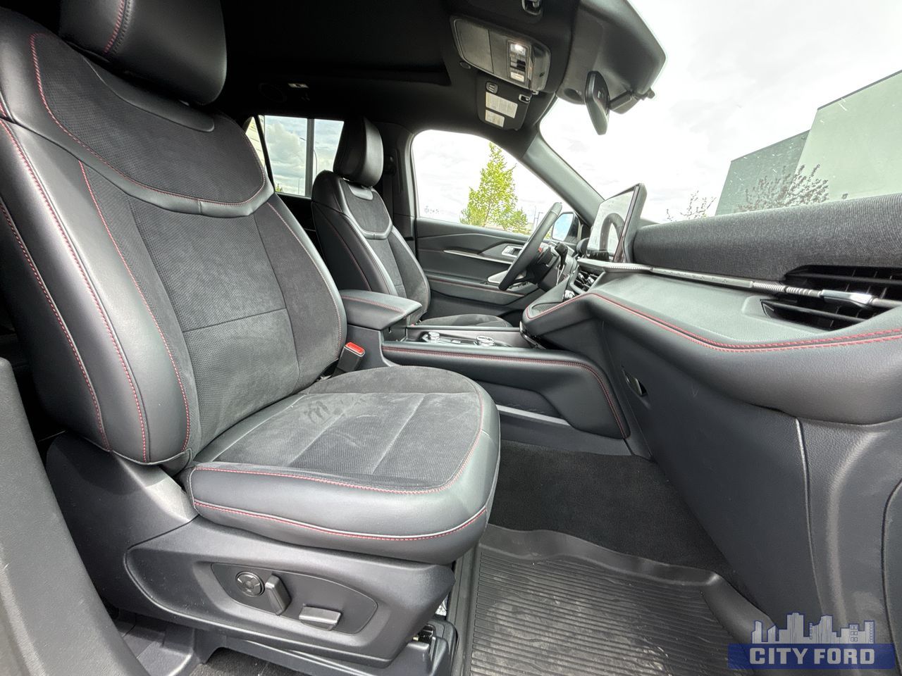 new 2025 Ford Explorer car, priced at $73,120