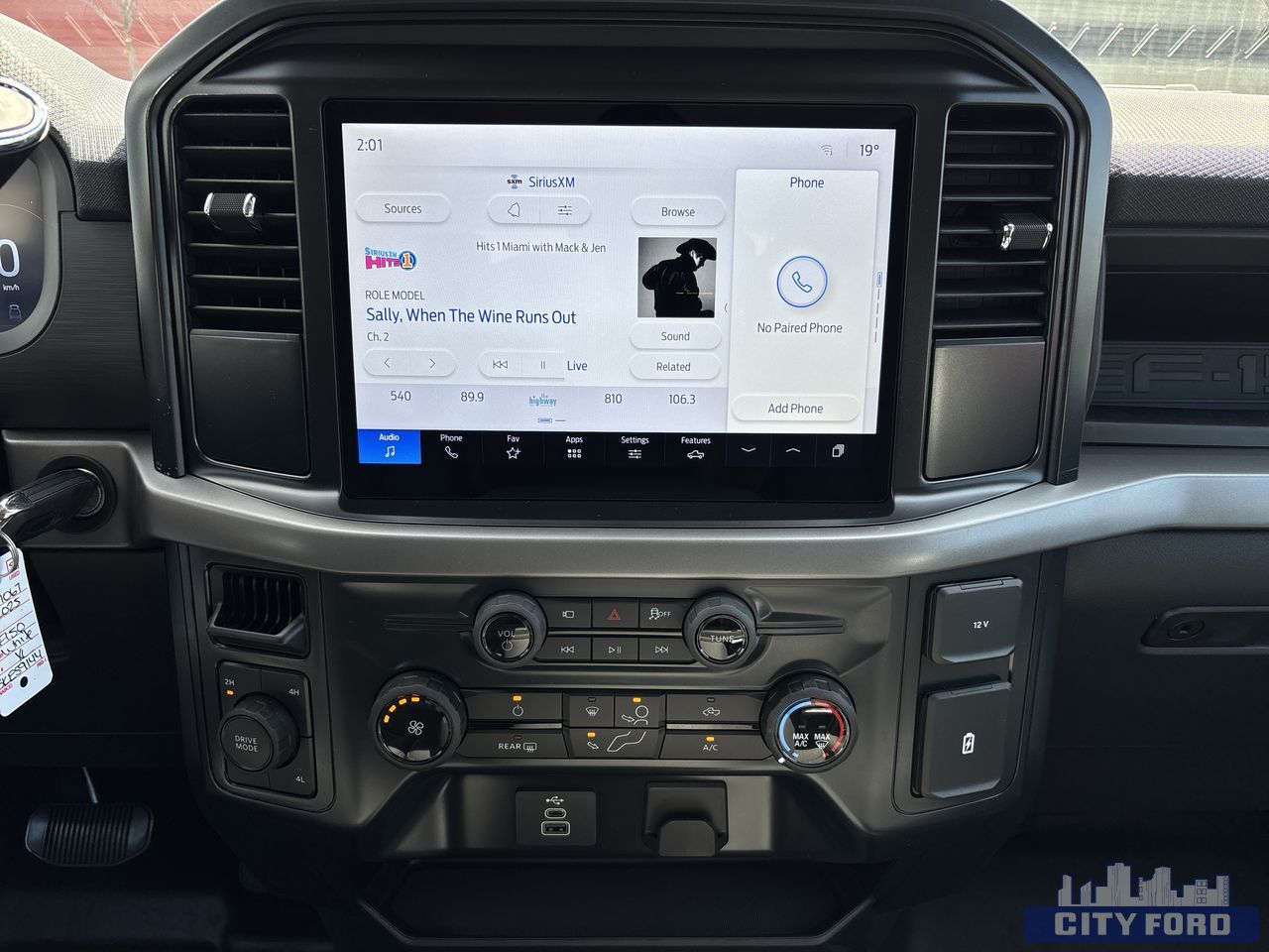new 2025 Ford F-150 car, priced at $60,724