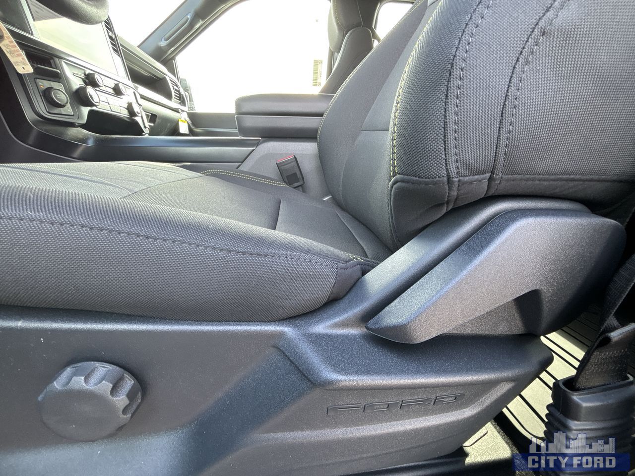 new 2025 Ford F-150 car, priced at $59,399