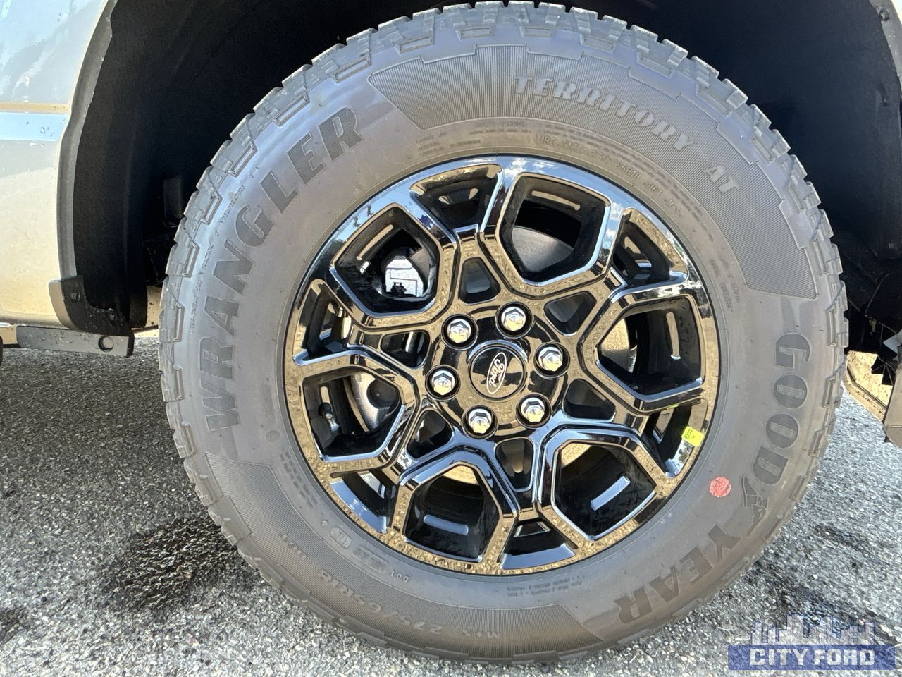 new 2025 Ford F-150 car, priced at $60,044