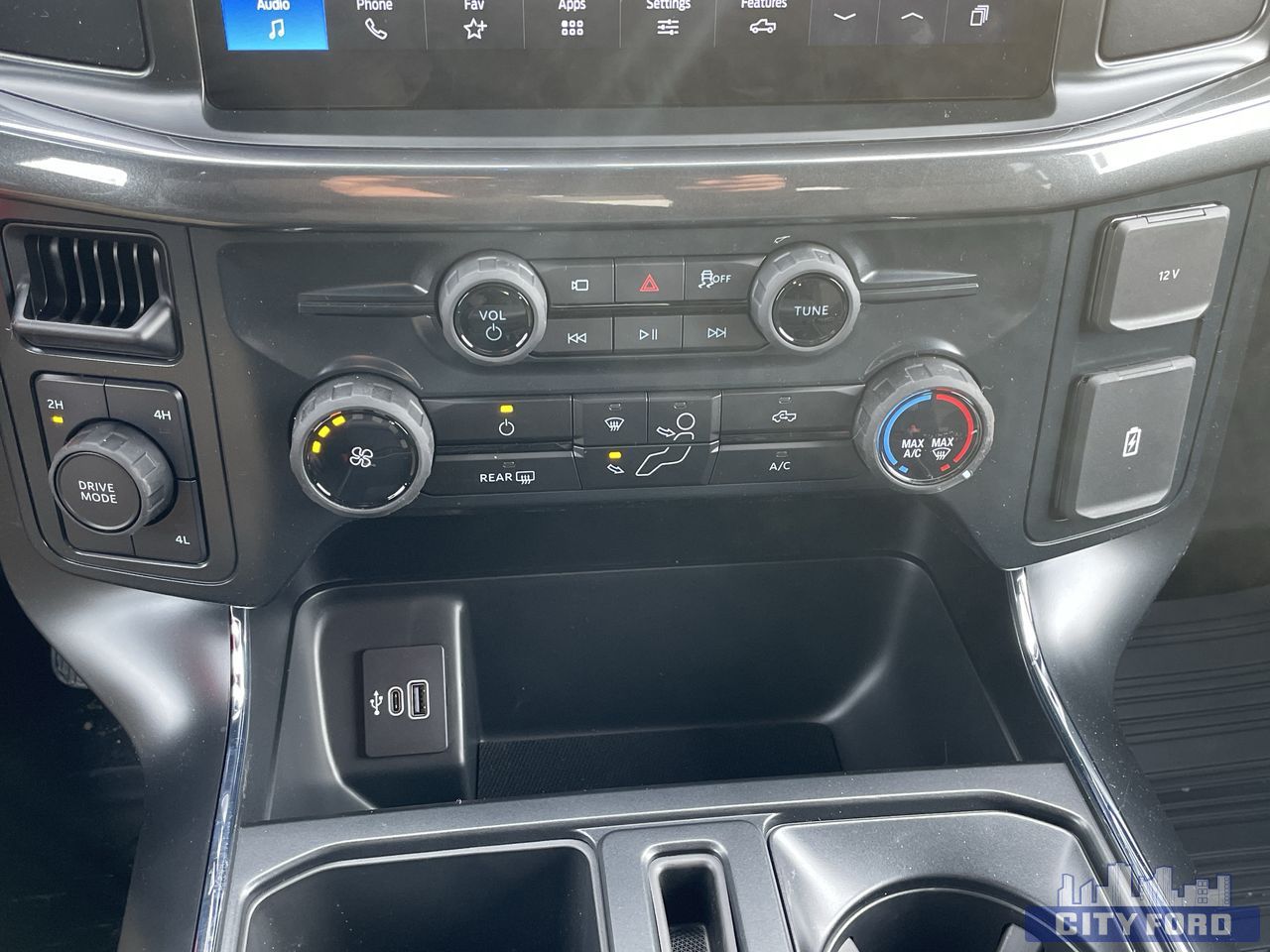 new 2025 Ford F-150 car, priced at $60,134