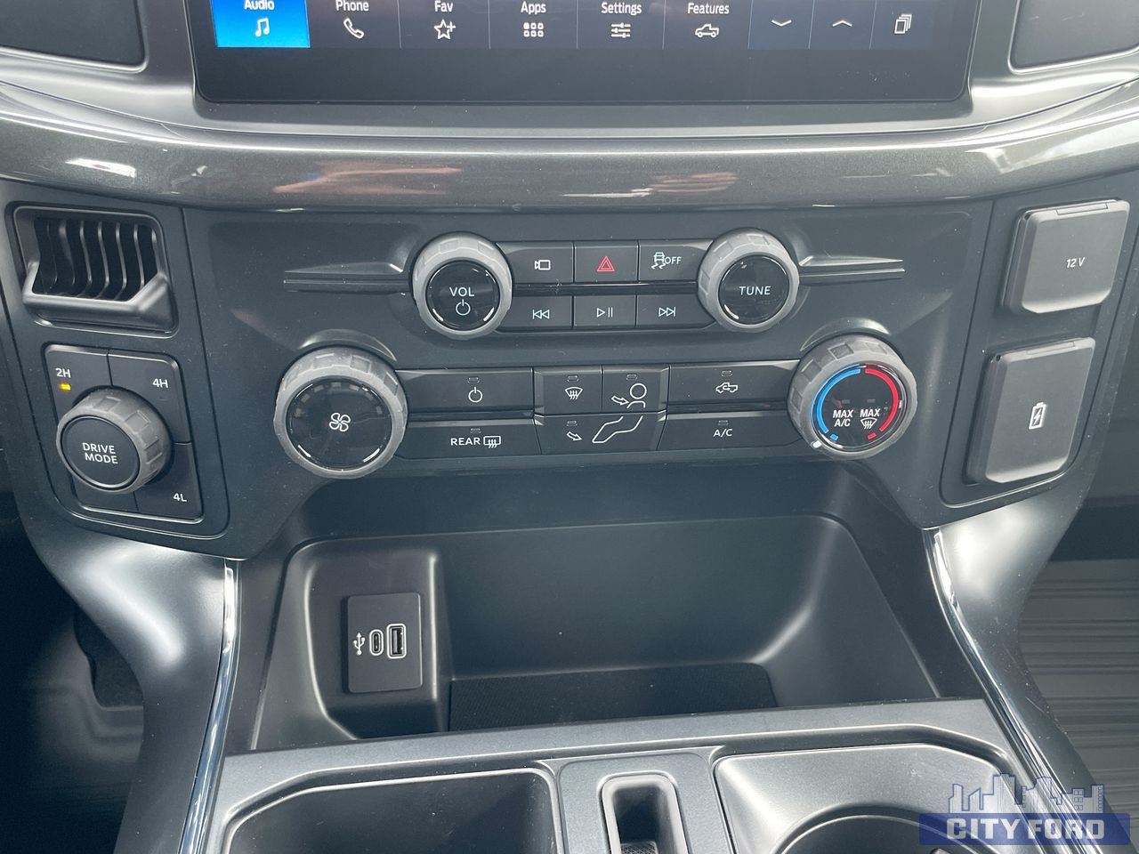 new 2025 Ford F-150 car, priced at $59,634