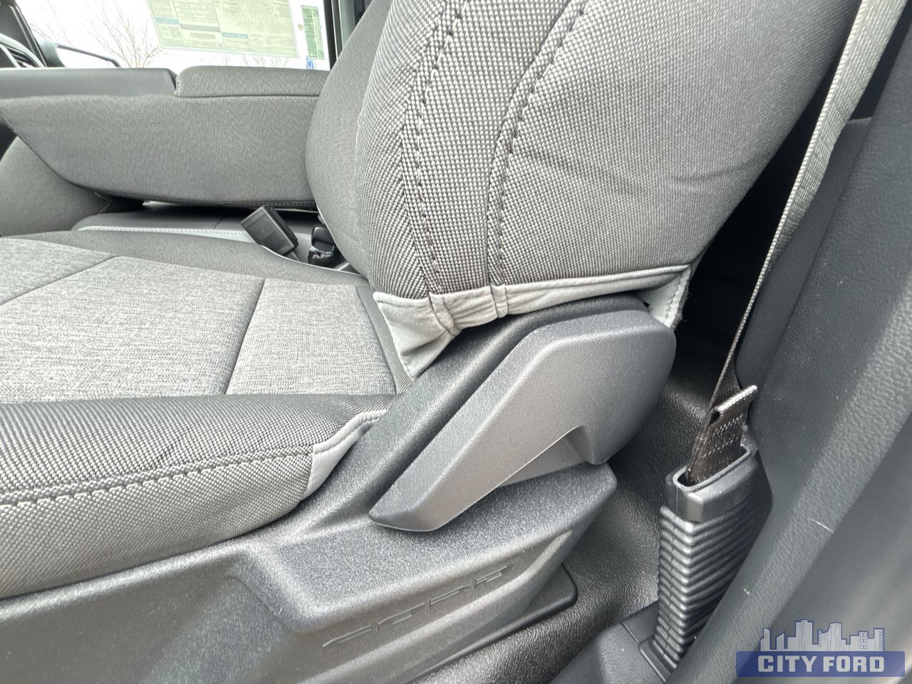 new 2025 Ford F-150 car, priced at $52,399