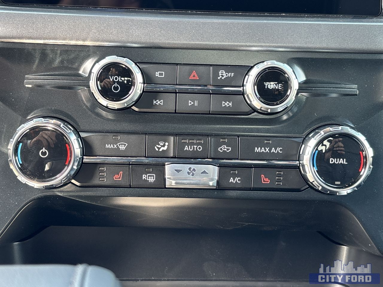new 2025 Ford F-150 car, priced at $69,754