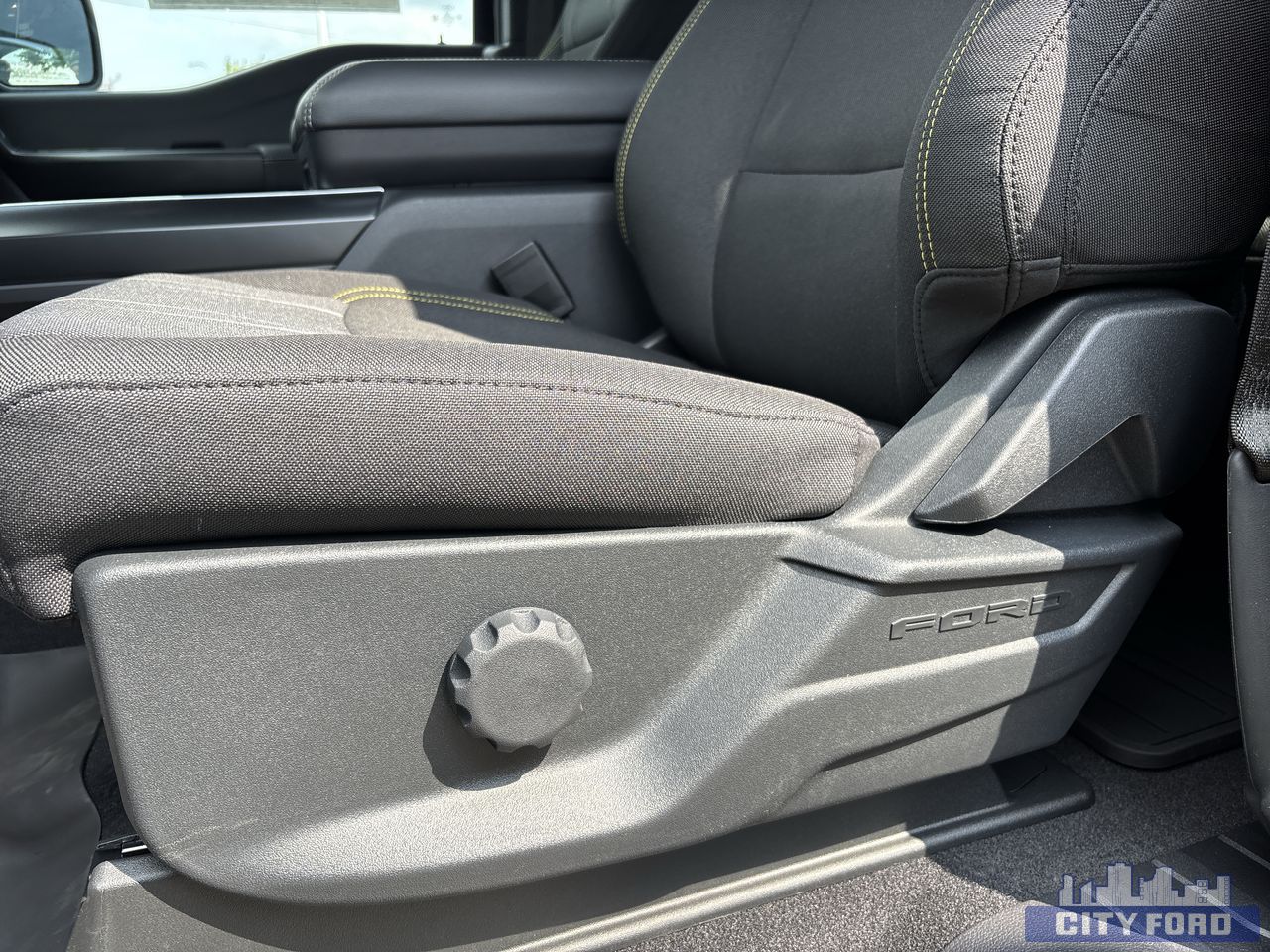 new 2025 Ford F-150 car, priced at $58,304