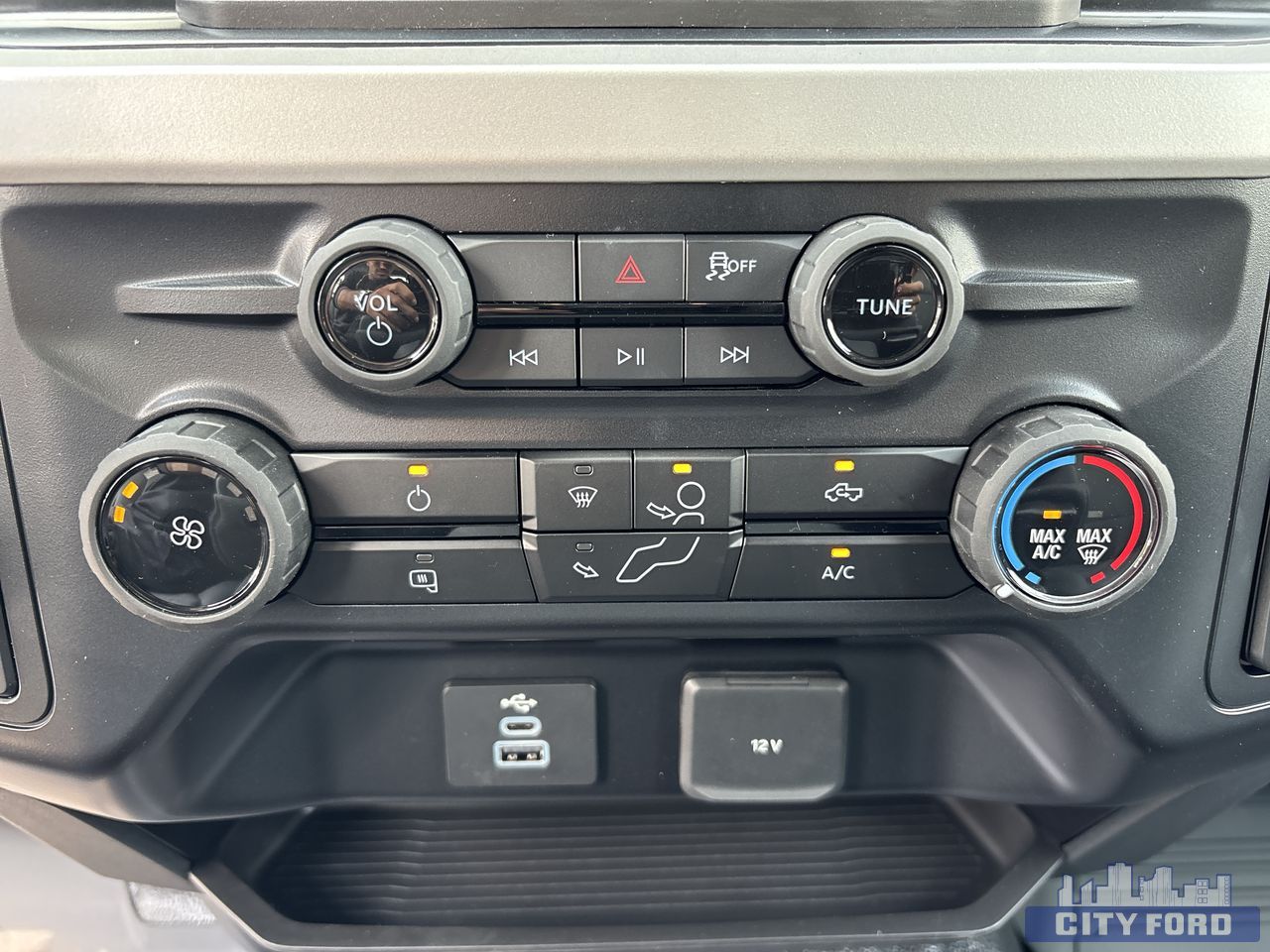 new 2025 Ford Super Duty F-250 SRW car, priced at $85,715