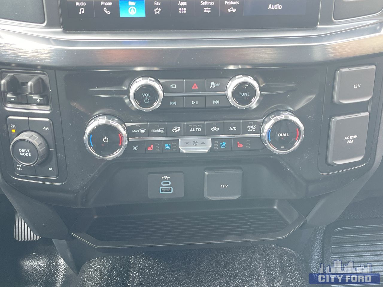 new 2025 Ford Super Duty F-250 SRW car, priced at $100,379