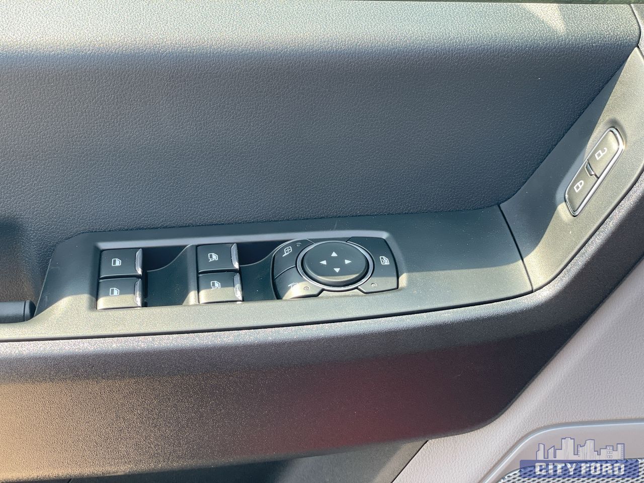 new 2025 Ford Super Duty F-250 SRW car, priced at $77,669