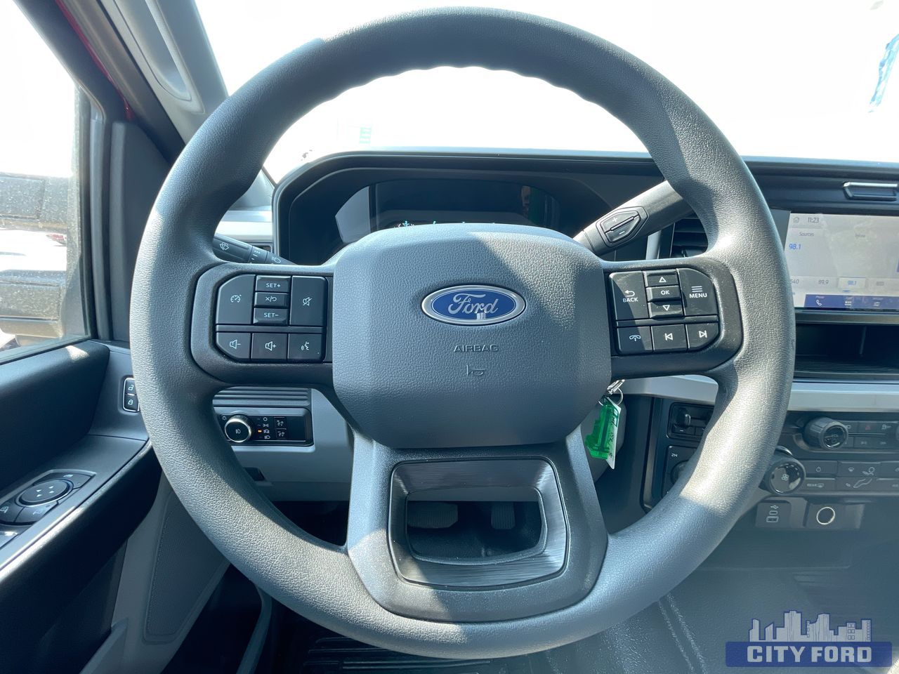 new 2025 Ford Super Duty F-250 SRW car, priced at $77,669