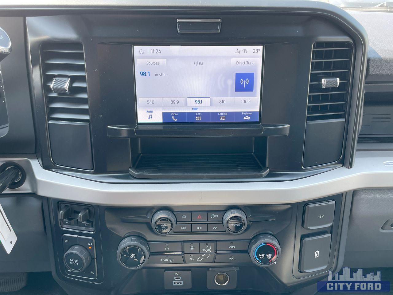 new 2025 Ford Super Duty F-250 SRW car, priced at $77,669