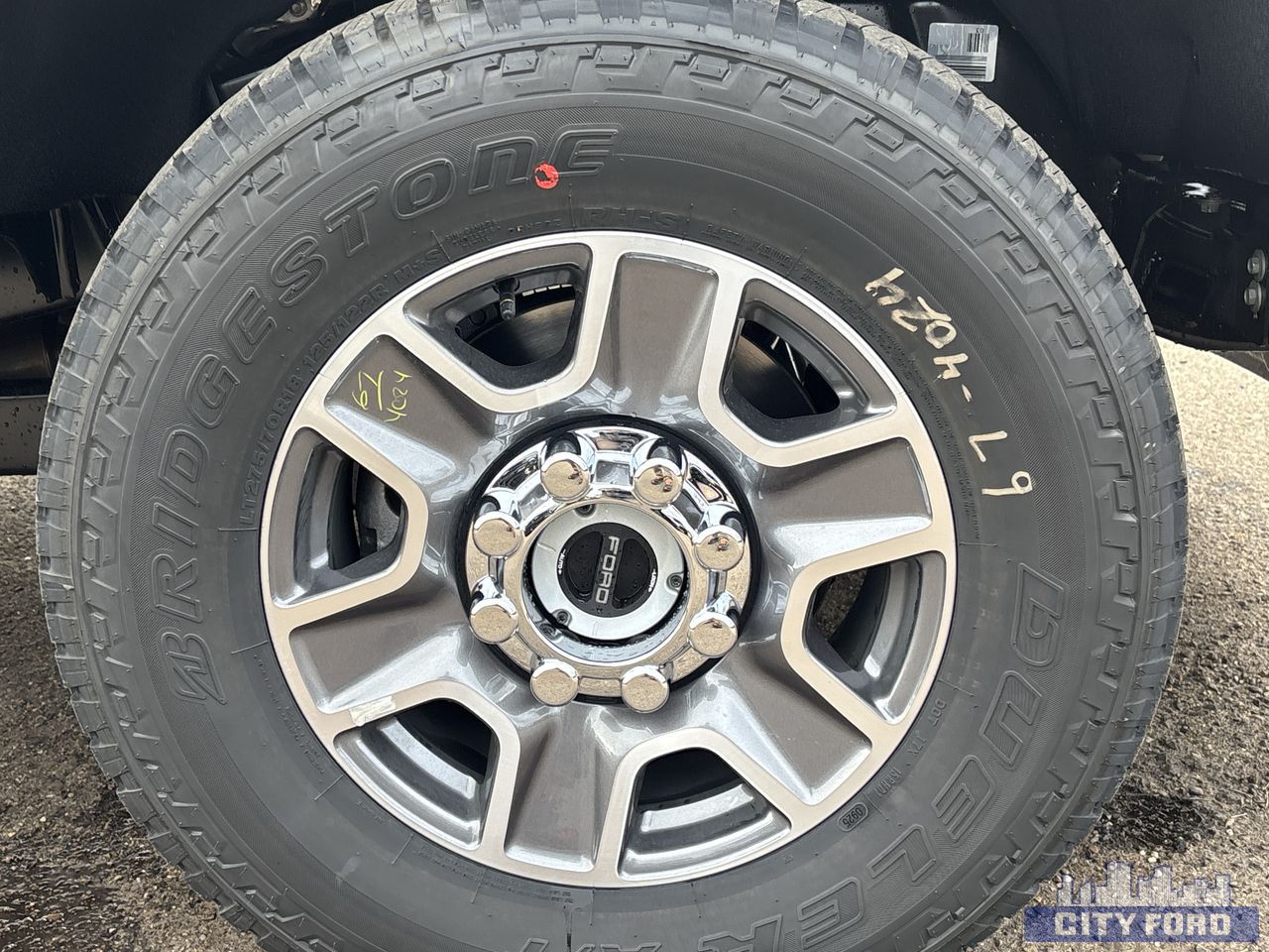 new 2025 Ford Super Duty F-250 SRW car, priced at $94,999