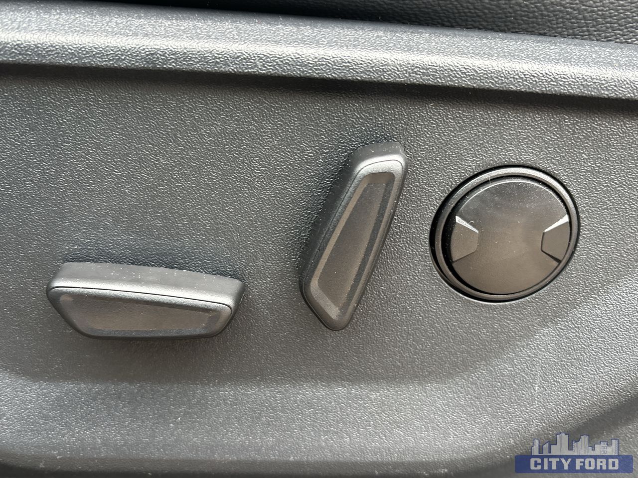 new 2025 Ford Super Duty F-250 SRW car, priced at $94,999