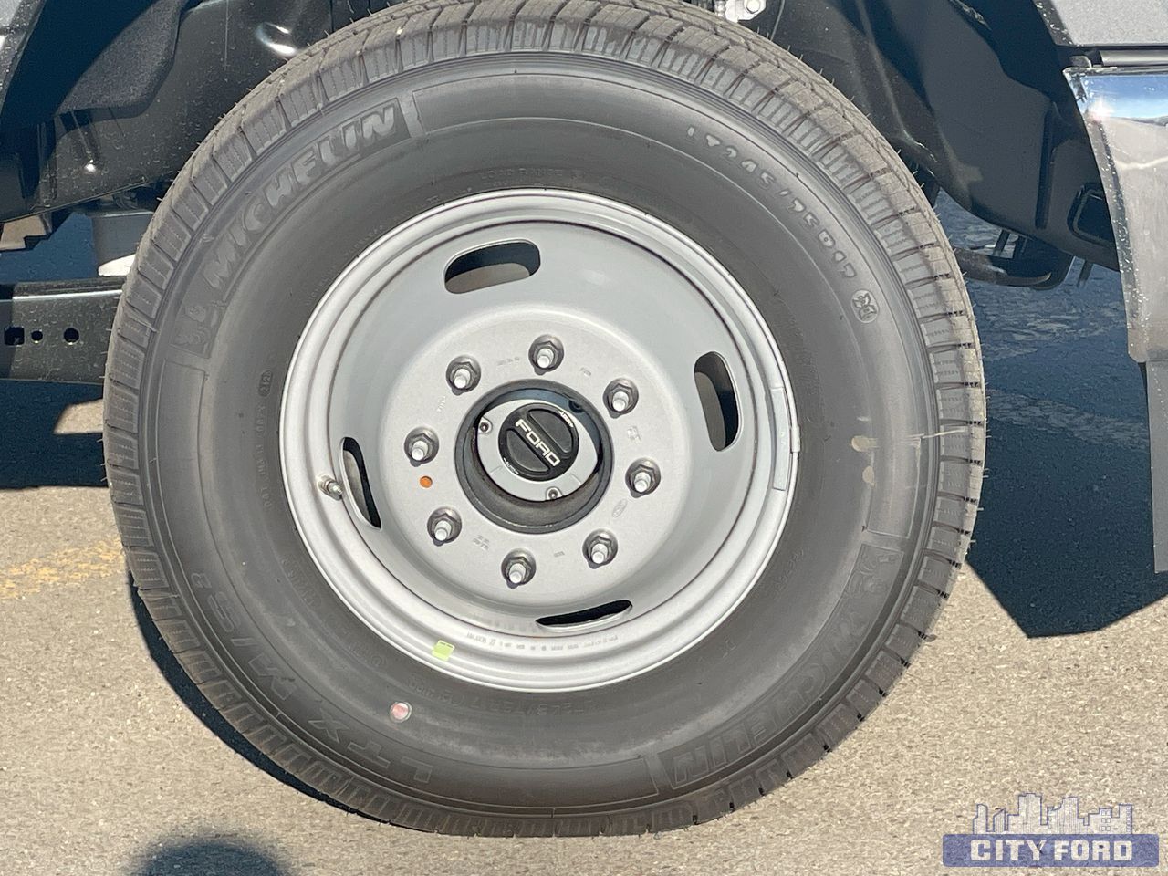 new 2025 Ford Super Duty F-350 DRW car, priced at $86,864