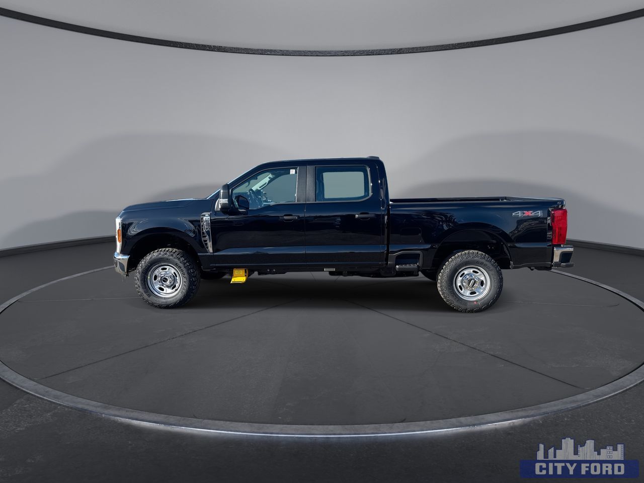 new 2025 Ford Super Duty F-350 SRW car, priced at $77,989