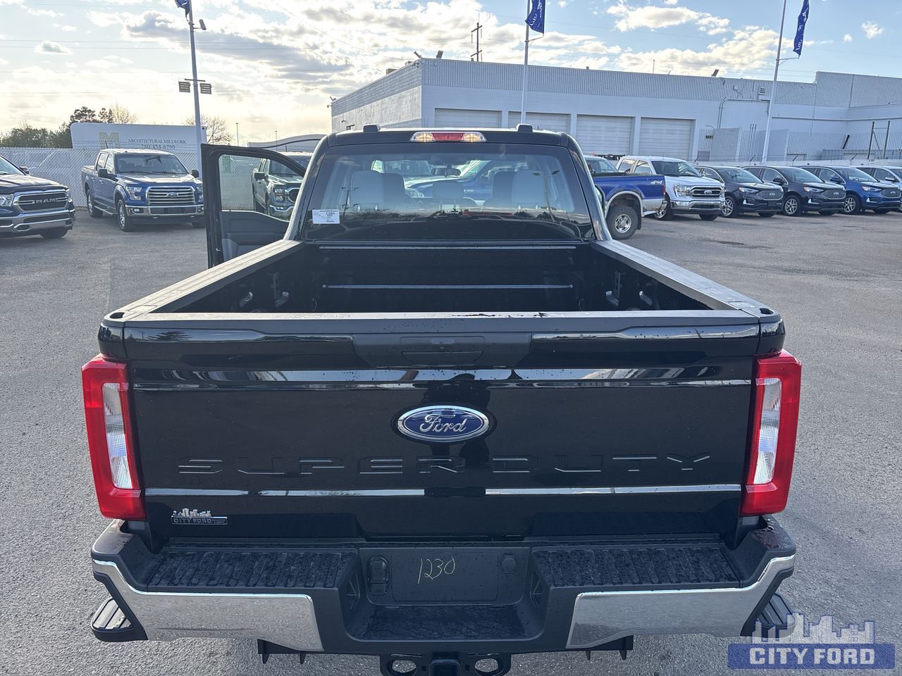 new 2025 Ford Super Duty F-350 SRW car, priced at $77,989