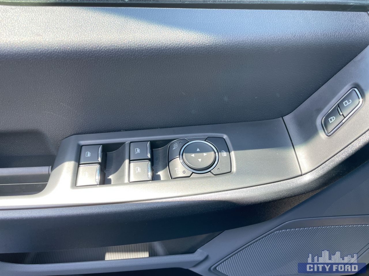 new 2025 Ford Super Duty F-350 SRW car, priced at $77,449