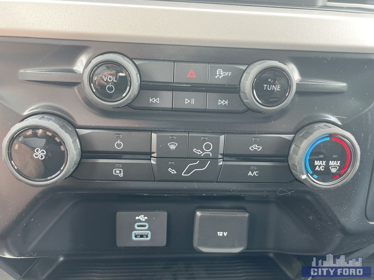 new 2025 Ford Super Duty F-350 SRW car, priced at $79,790