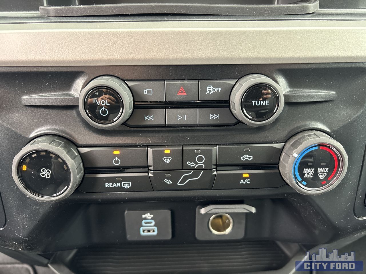 new 2025 Ford Super Duty F-350 SRW car, priced at $92,599