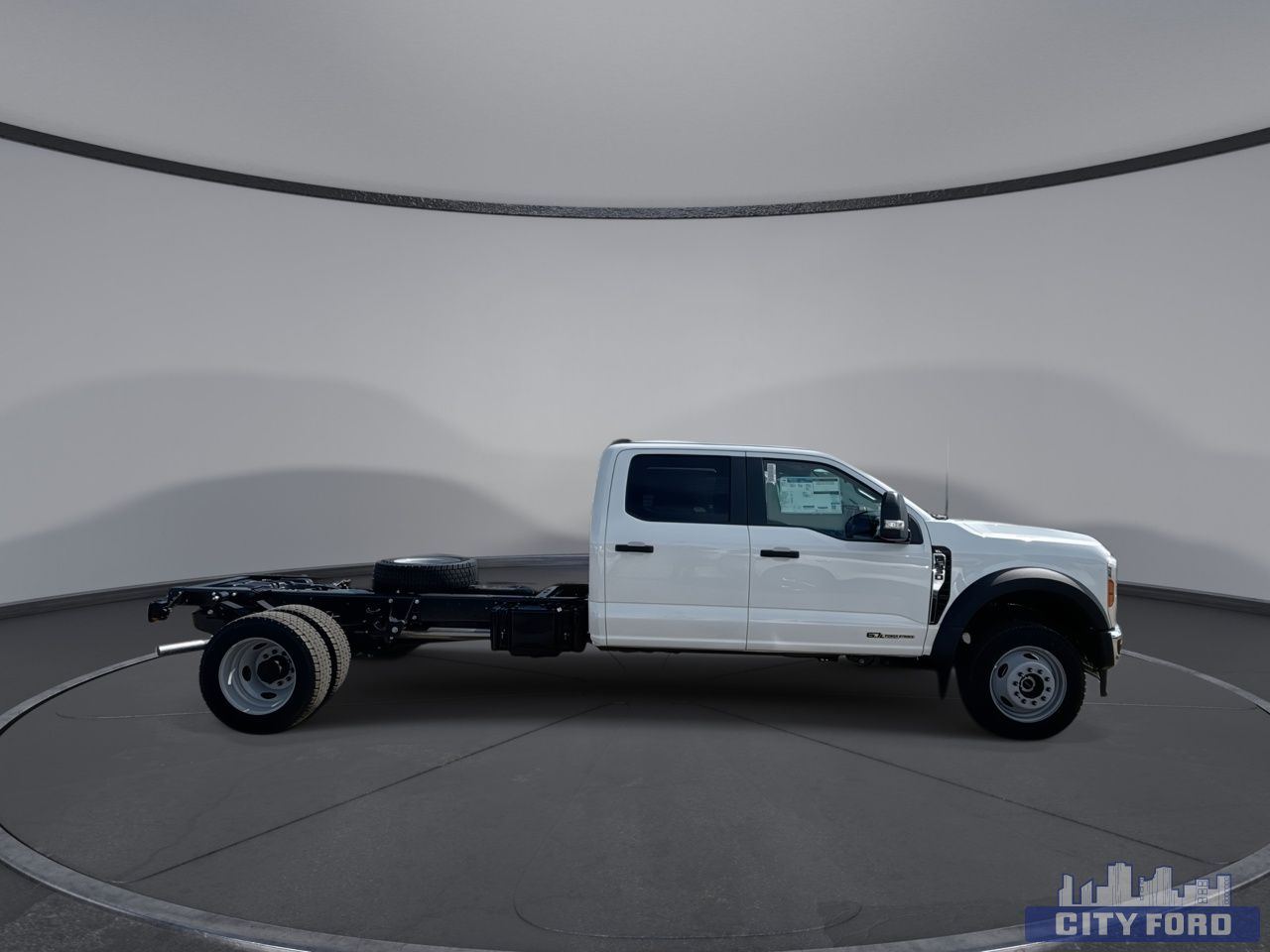 new 2025 Ford Super Duty F-550 DRW car, priced at $99,934