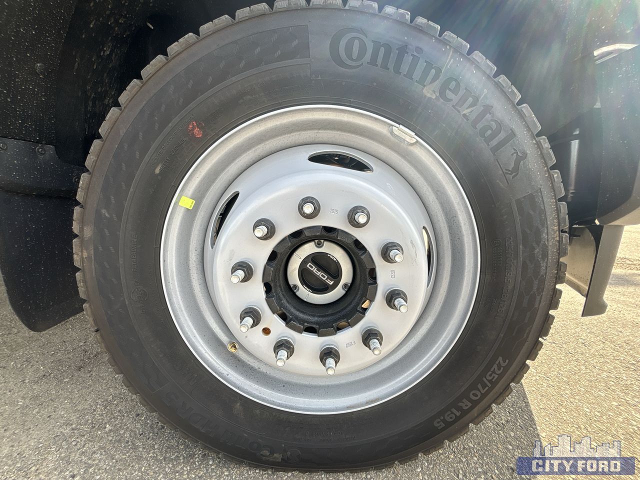 new 2025 Ford Super Duty F-550 DRW car, priced at $99,934
