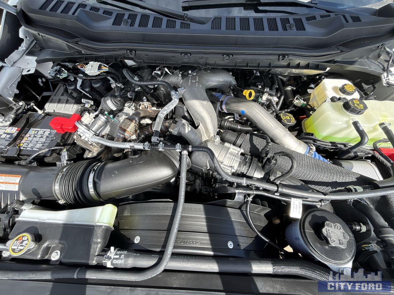 new 2025 Ford Super Duty F-550 DRW car, priced at $99,934