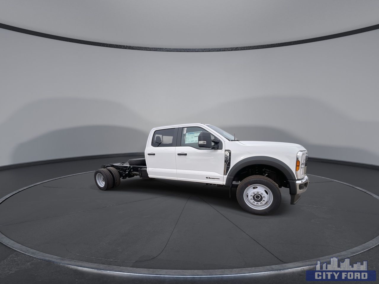 new 2025 Ford Super Duty F-550 DRW car, priced at $99,934