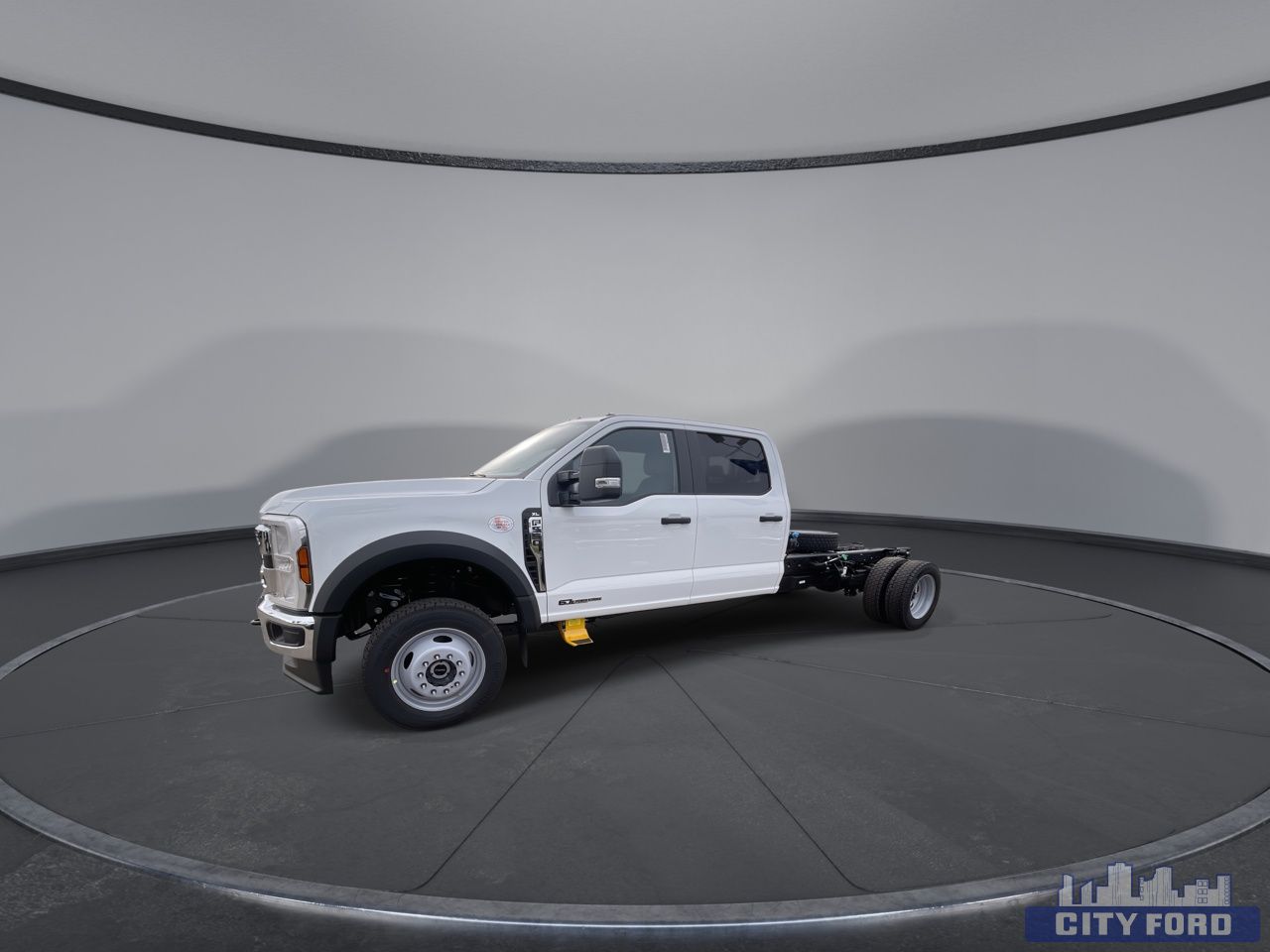 new 2025 Ford Super Duty F-550 DRW car, priced at $99,934
