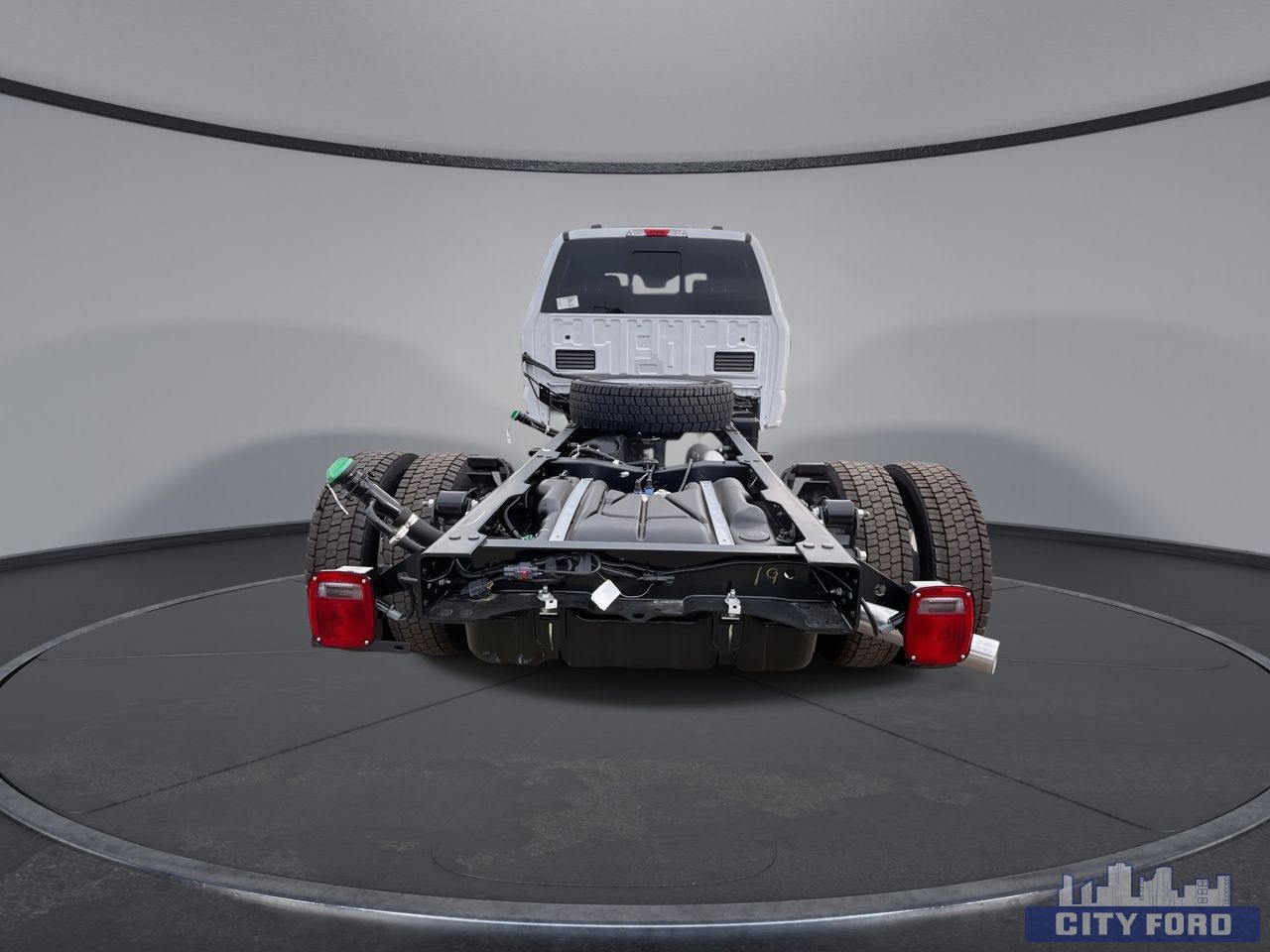 new 2025 Ford Super Duty F-550 DRW car, priced at $99,934