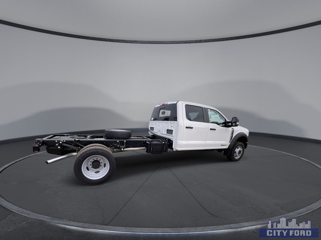 new 2025 Ford Super Duty F-550 DRW car, priced at $99,934