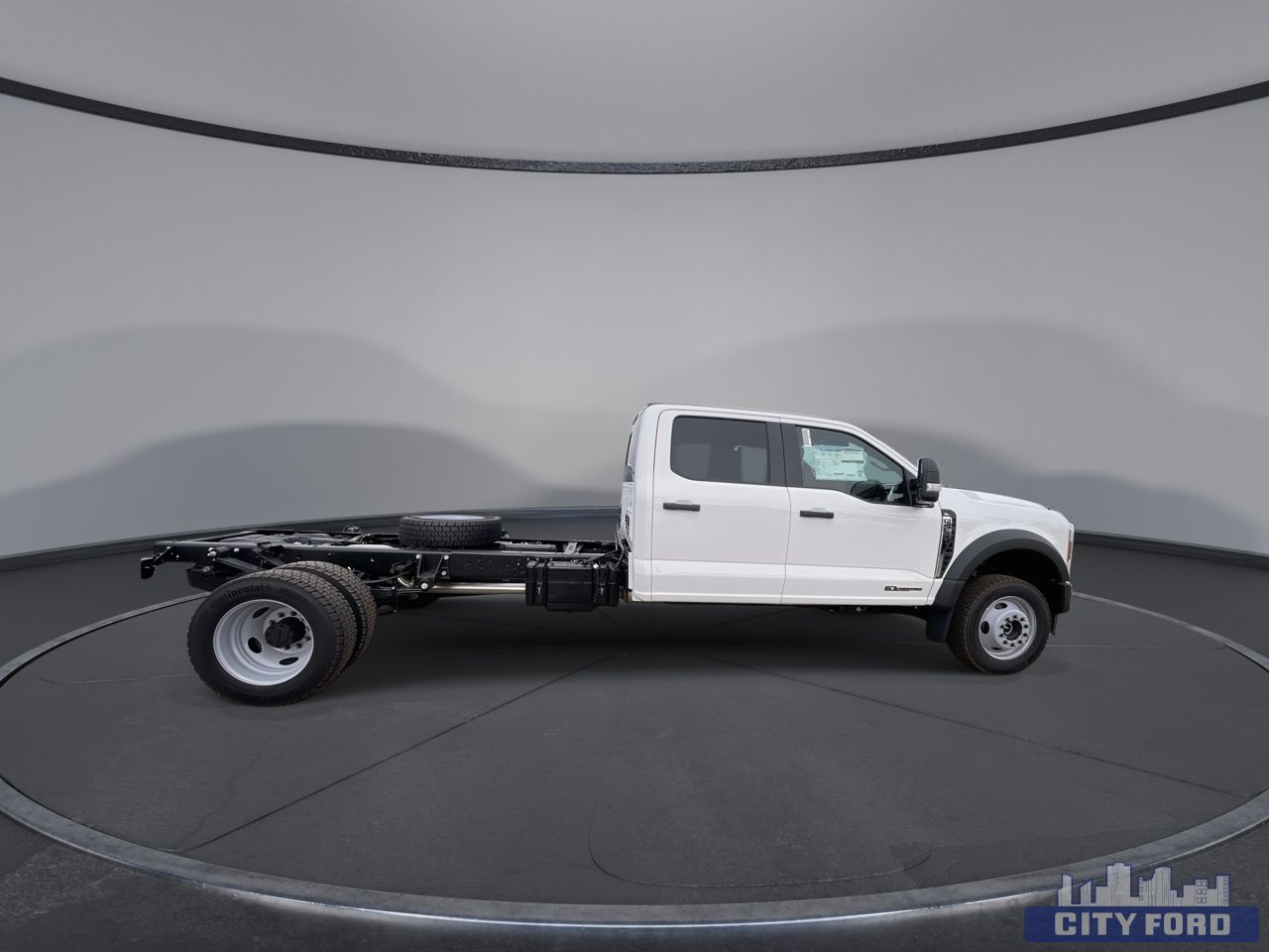 new 2025 Ford Super Duty F-550 DRW car, priced at $99,934