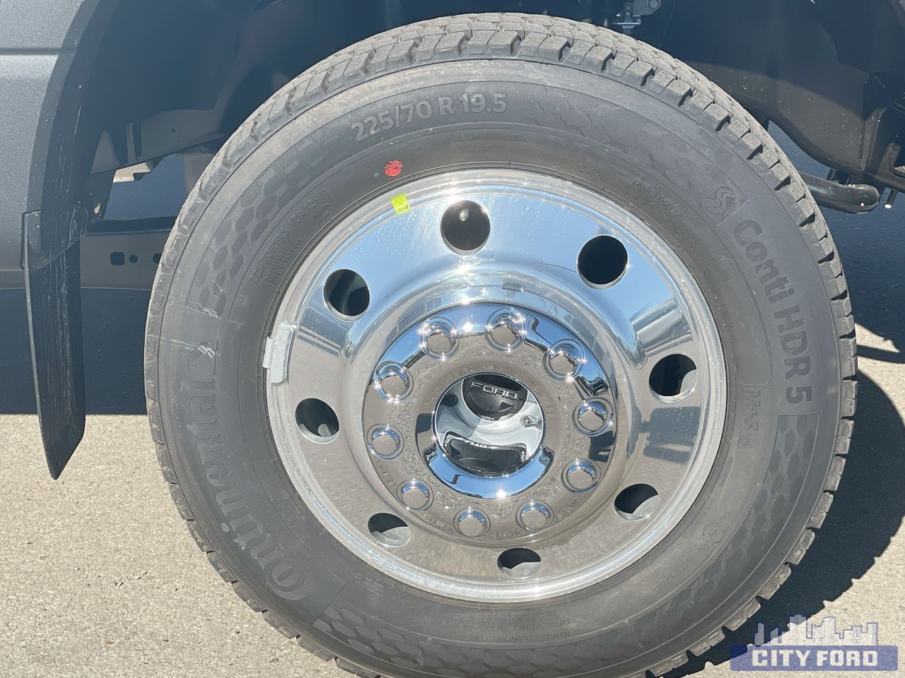 new 2025 Ford Super Duty F-550 DRW car, priced at $98,599