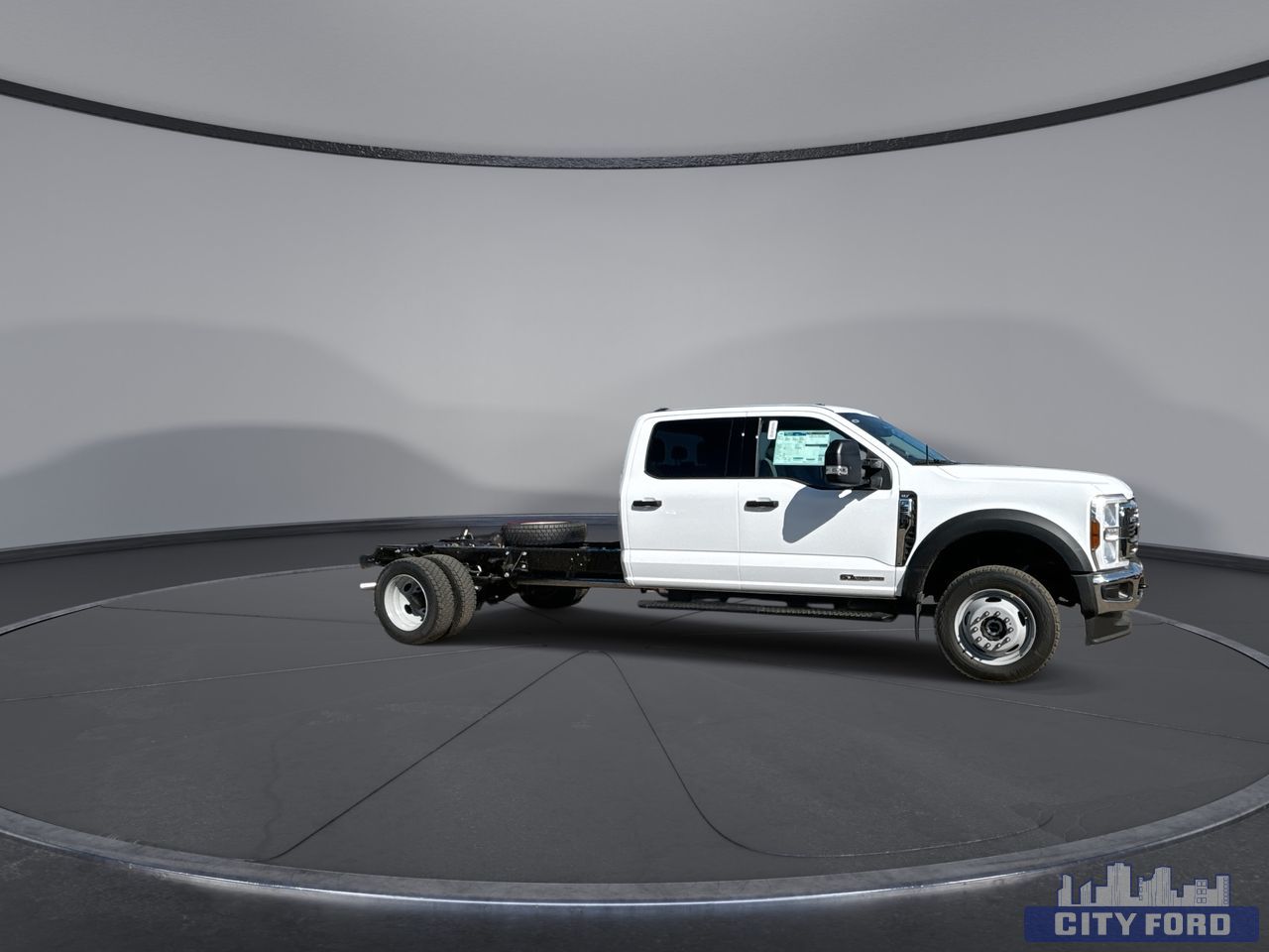 new 2025 Ford Super Duty F-550 DRW car, priced at $99,424
