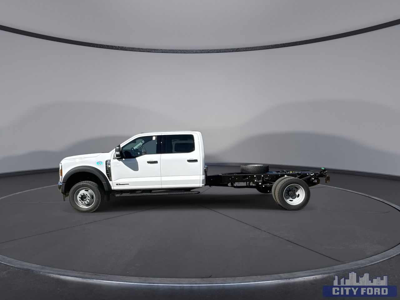 new 2025 Ford Super Duty F-550 DRW car, priced at $99,424