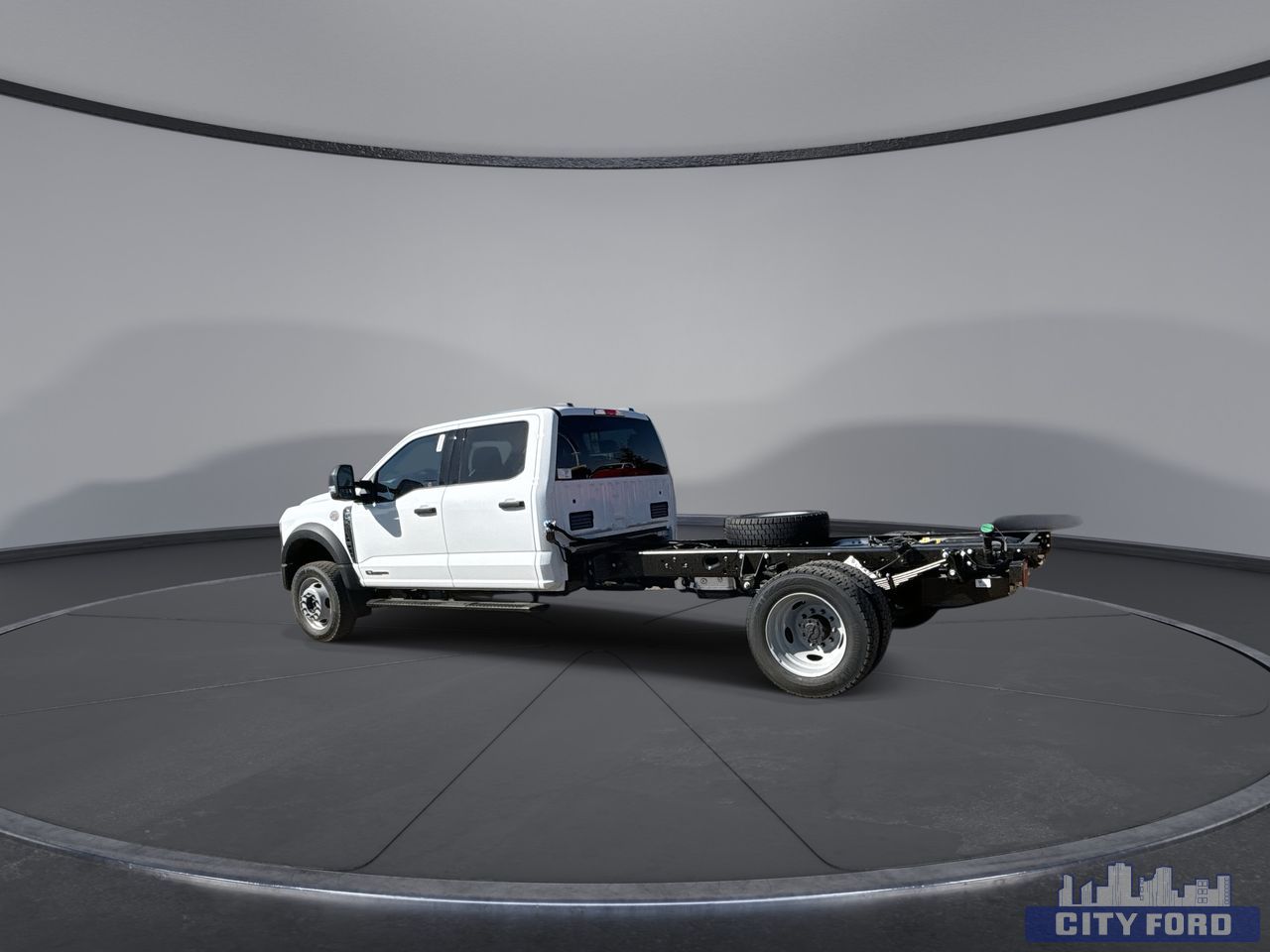 new 2025 Ford Super Duty F-550 DRW car, priced at $99,424